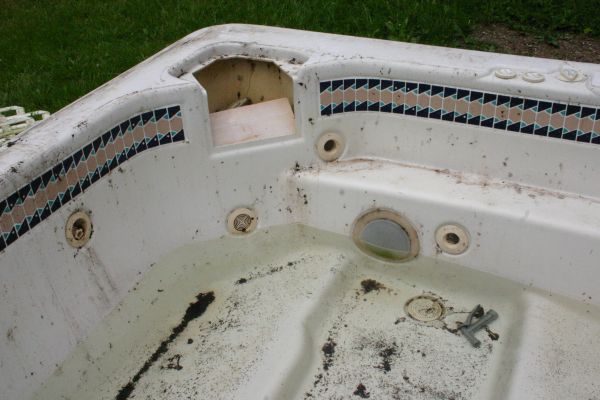 Hot Tub Removal in Lake Worth