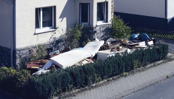 Yard Junk Removal in Lake Worth